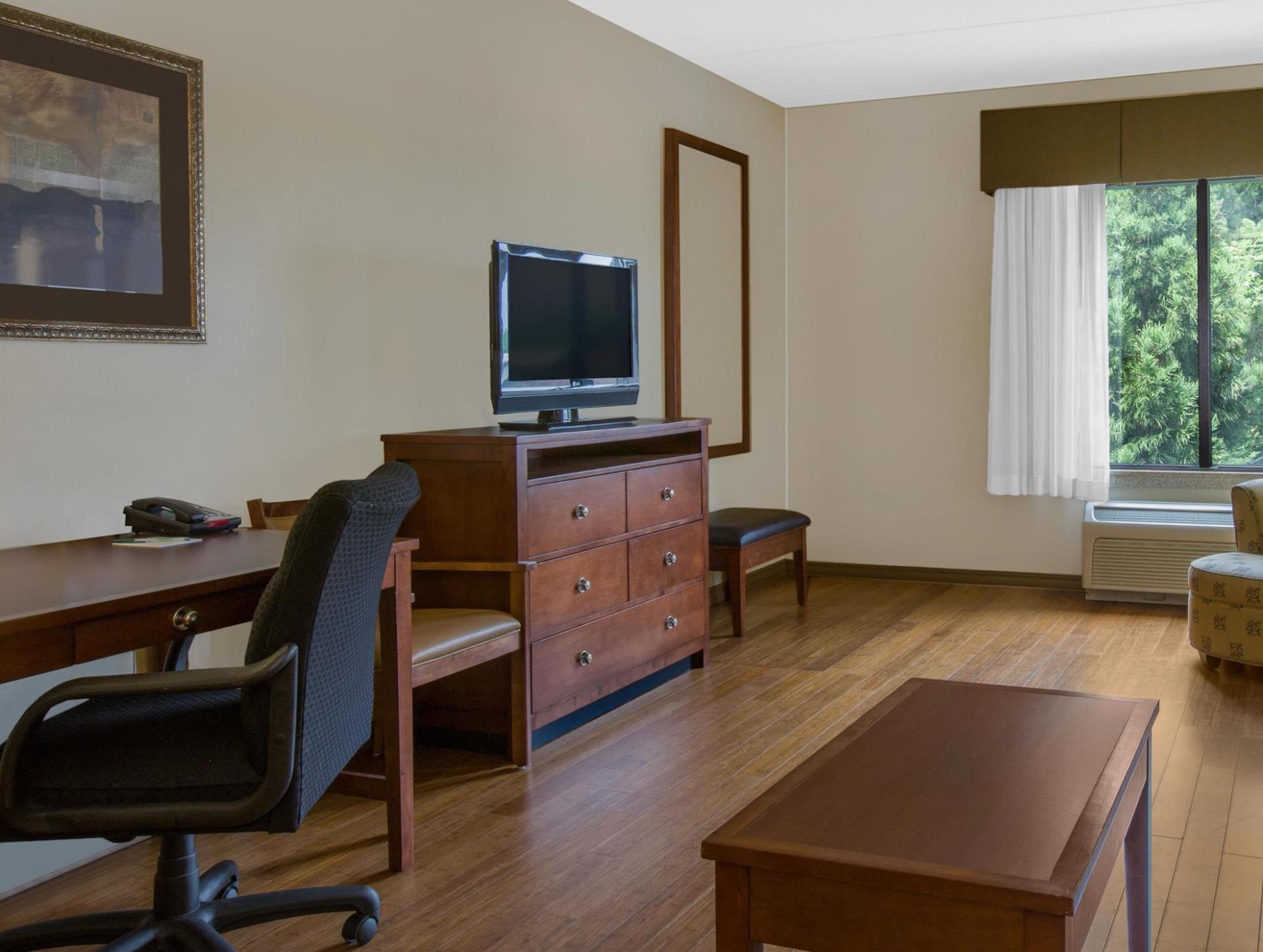 Hotel Wingate By Wyndham Tuscaloosa Exterior foto